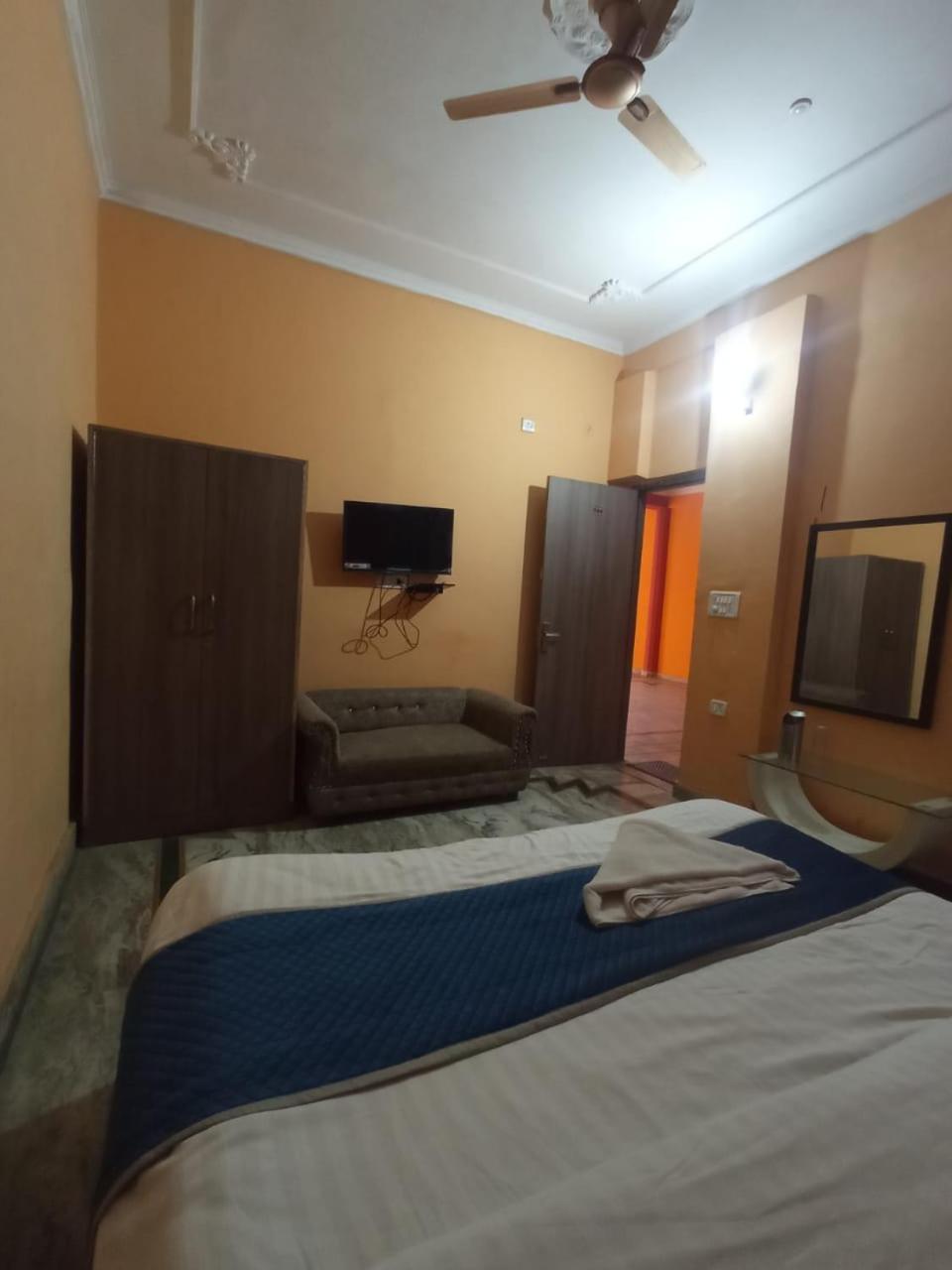 Siddhi Vinayak Hotel And Banquet Бхімтал Екстер'єр фото