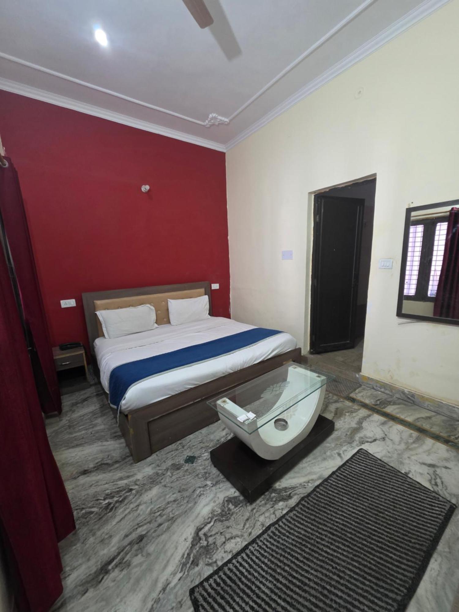 Siddhi Vinayak Hotel And Banquet Бхімтал Екстер'єр фото